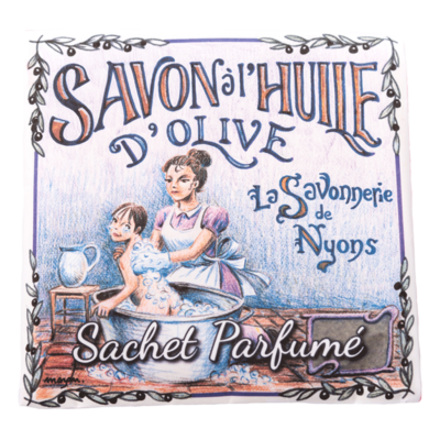 Sachet Parfumé à la rose avec une illustration retro d'un bébe prenant son bain de la collection Linge de maison "Sachets Parfumés" - Fabriqué en France par La Savonnerie de Nyons