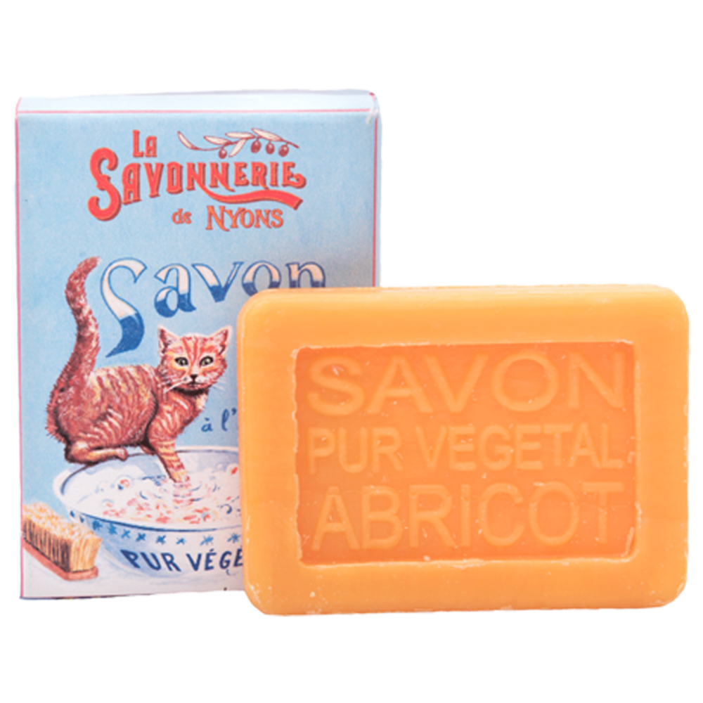 Mini savon rectangle de 25g à l'abricot avec un emballage papier illustré par un chat roux de la collection "Mini savons" - Fabriqué en France par La Savonnerie de Nyons