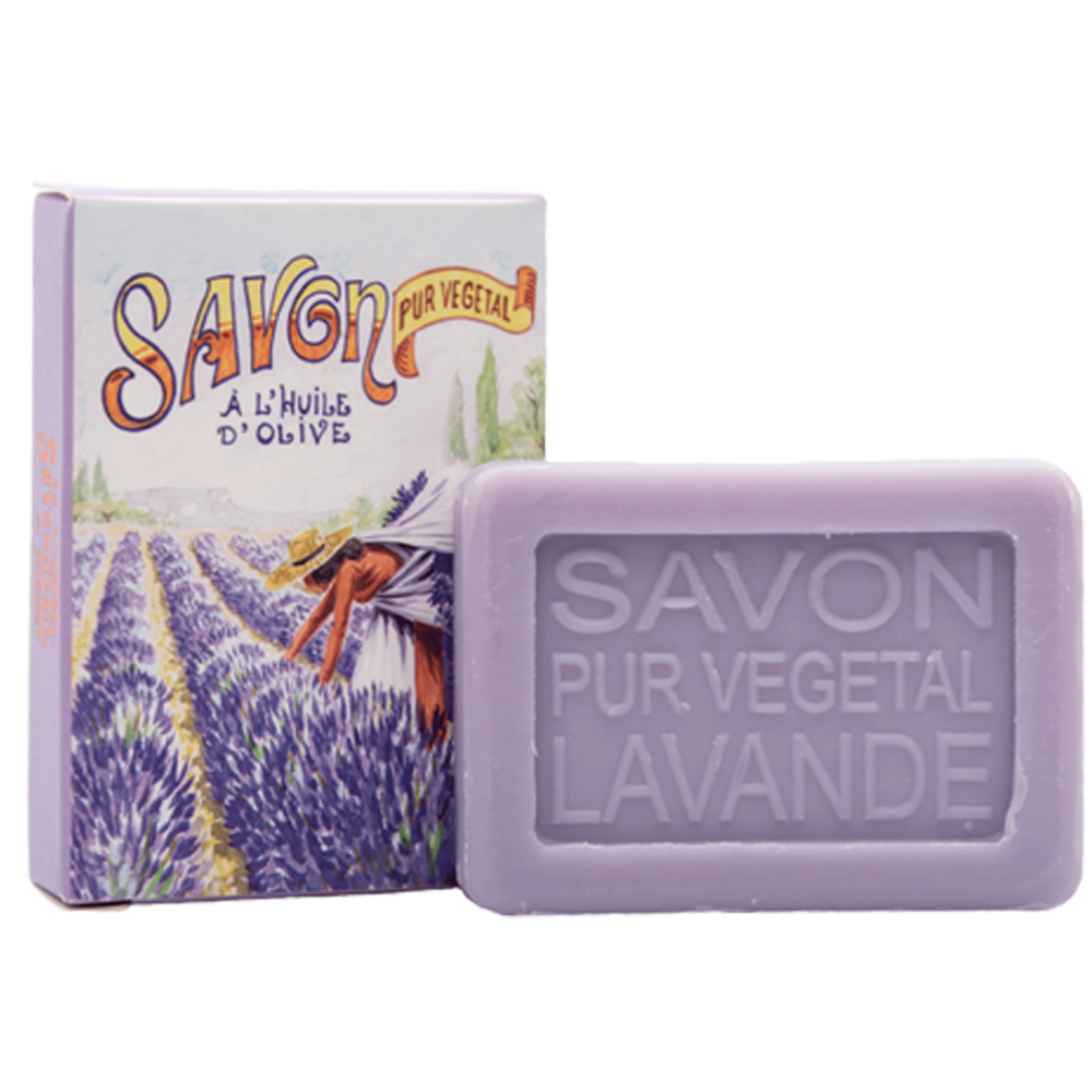 Mini savon rectangle de 25g à la lavande avec un emballage papier illustré par une scene de la cueillette de la lavande de la collection "Mini savons" - Fabriqué en France par La Savonnerie de Nyons