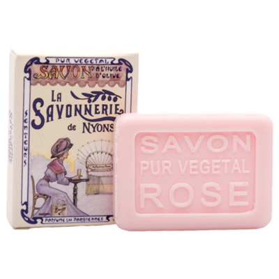 Mini savon rectangle de 25g à la rose avec un emballage papier illustré par un paysage du quartier Montmartre de la collection "Savons aux algues" - Fabriqué en France par La Savonnerie de Nyons