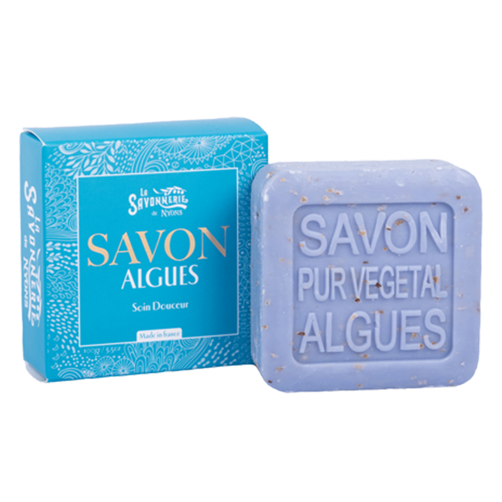 Savon carré de 100g aux algues avec un emballage papier bleu turquoise de la collection "Savons à l’argile" - Fabriqué en France par La Savonnerie de Nyons