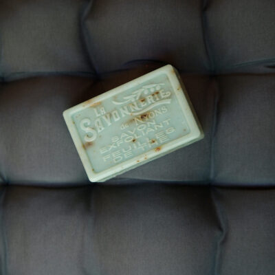 savon exfoliant feuilles de thé de la Savonnerie de Nyons