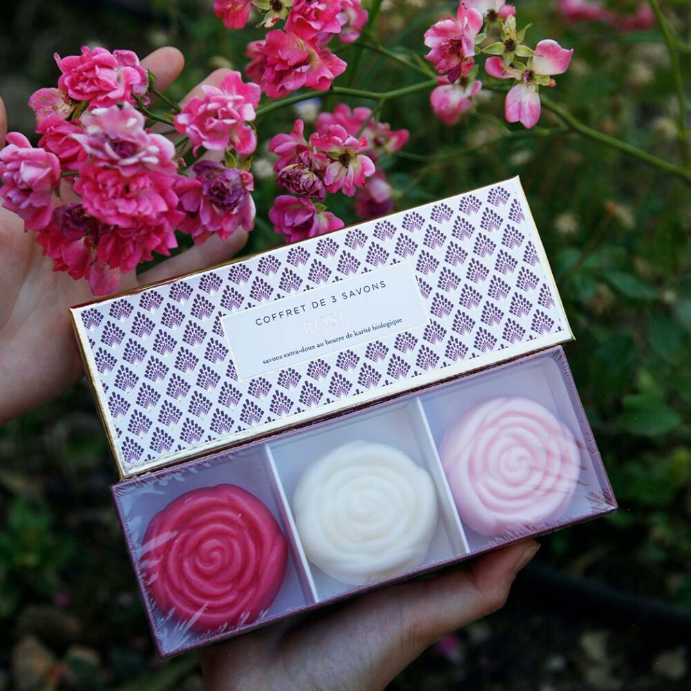 coffret 3 savons en forme de rose La Savonnerie de Nyons