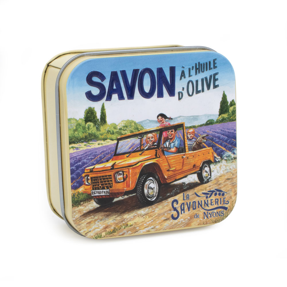 Savons dans une boite en métal avec une illustration de Mehari de la collection de savons  "Boites avec Savons" - Fabriqué en France par La Savonnerie de Nyons