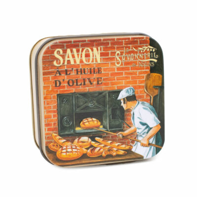 Savons dans une boite en métal avec une illustration de boulanger de la collection de savons  