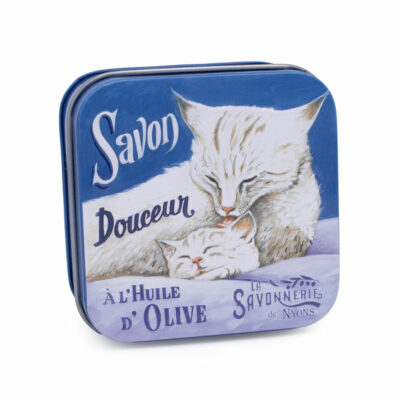 Savons dans une boite en métal avec une illustration de chat et chaton de la collection de savons  "Boites avec Savons" - Fabriqué en France par La Savonnerie de Nyons