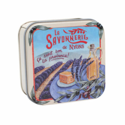 Boite à savon en métal avec une illustration de paysage champs de lavande de la collection de savons "Boites avec Savons" - Fabriqué en France par La Savonnerie de Nyons