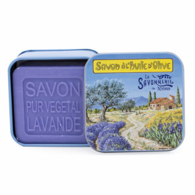 Savons dans une boite en métal avec une illustration de paysage de Provence de la collection de savons  "Boites avec Savons"