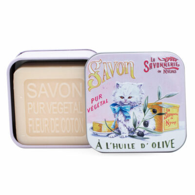 Savon dans une boite en métal retro illustrée avec un chat persan de la collection de savons parfumés "Boites avec Savons"