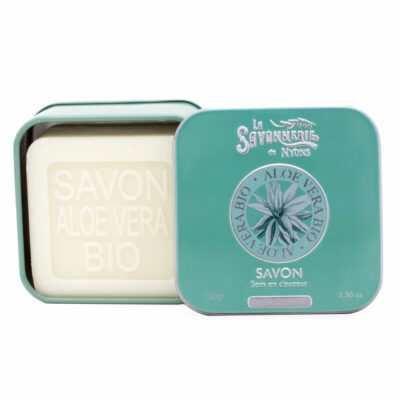 Savon de 100g à l'aloe vera Bio dans une boite en métal illustrée de la collection de savons  "Boites avec Savons"