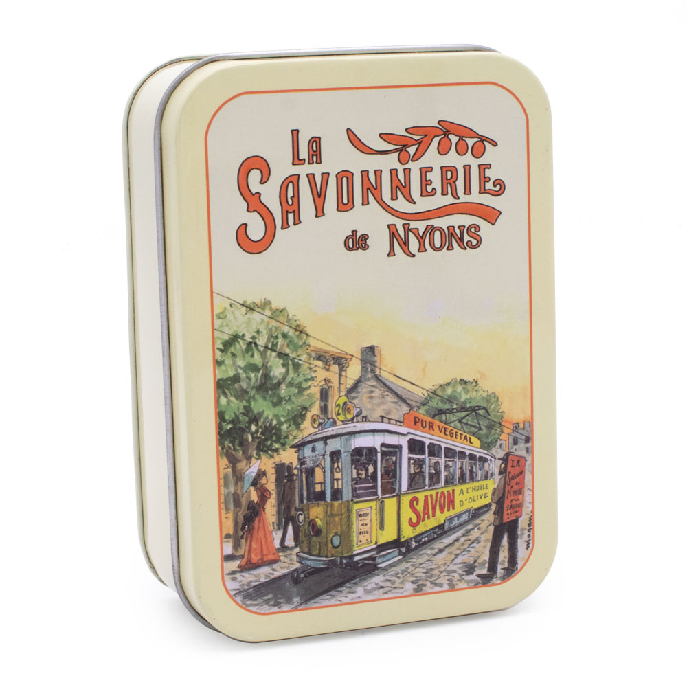 Savon de 200g à la fleur de coton dans une boite en metal illustrée par un dessin retro de boutique provençale de la collection "Boites avec Savons" - Fabriqué en France par La Savonnerie de Nyons