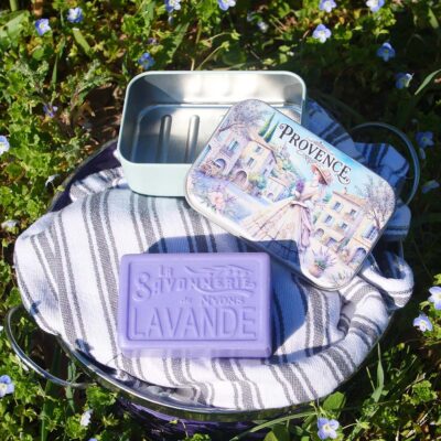 boite métal vide arlésienne - provence