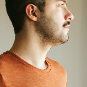 Soins naturels pour homme : barbe, rasage et peau : le guide pratique | La Savonnerie de Nyons Barbe courte
