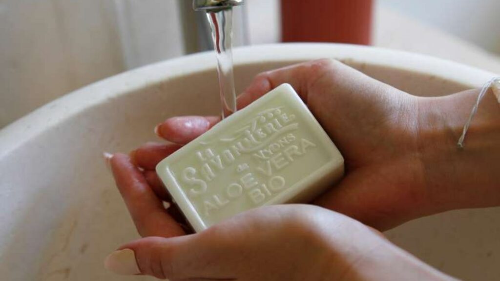 Image de l'article savon-pour-la-peau - La Savonnerie de Nyons
