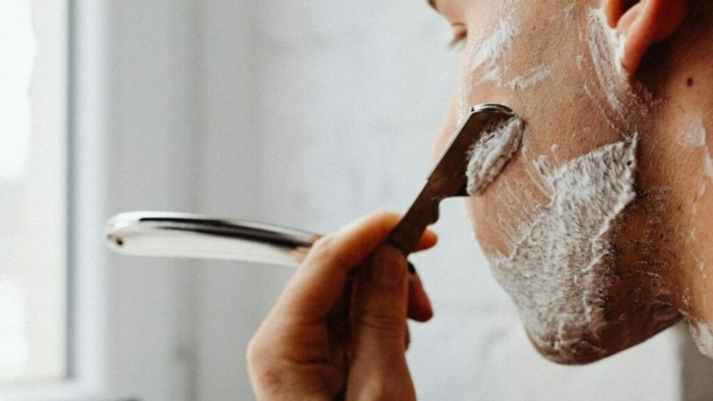 Soins naturels pour homme : le guide pratique barbe, rasage et peau | La Savonnerie de Nyons Soins naturels pour homme